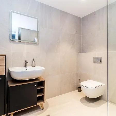 Kalaranna 8 Hotel Tallinn