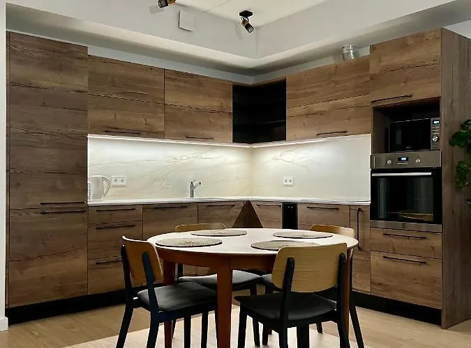 Hotell Kalaranna 8 *